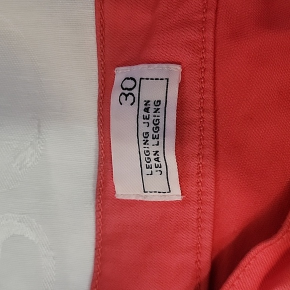 🔥 Gap 1969 Womens s 30 fire coral  Legging Jeans 5 Pocket Stretchable in EUC - Picture 6 of 9